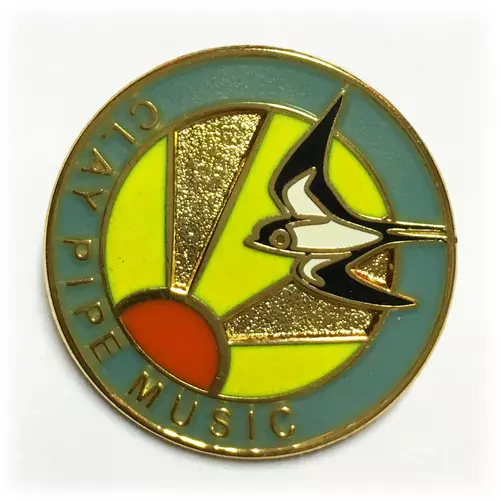 Clay Pipe badge No4